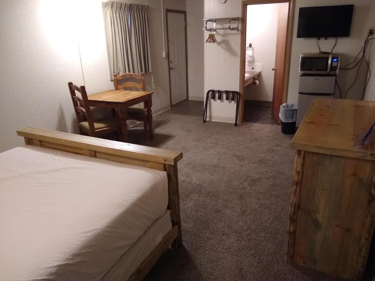 Townhouse Motel Lusk 외부 사진