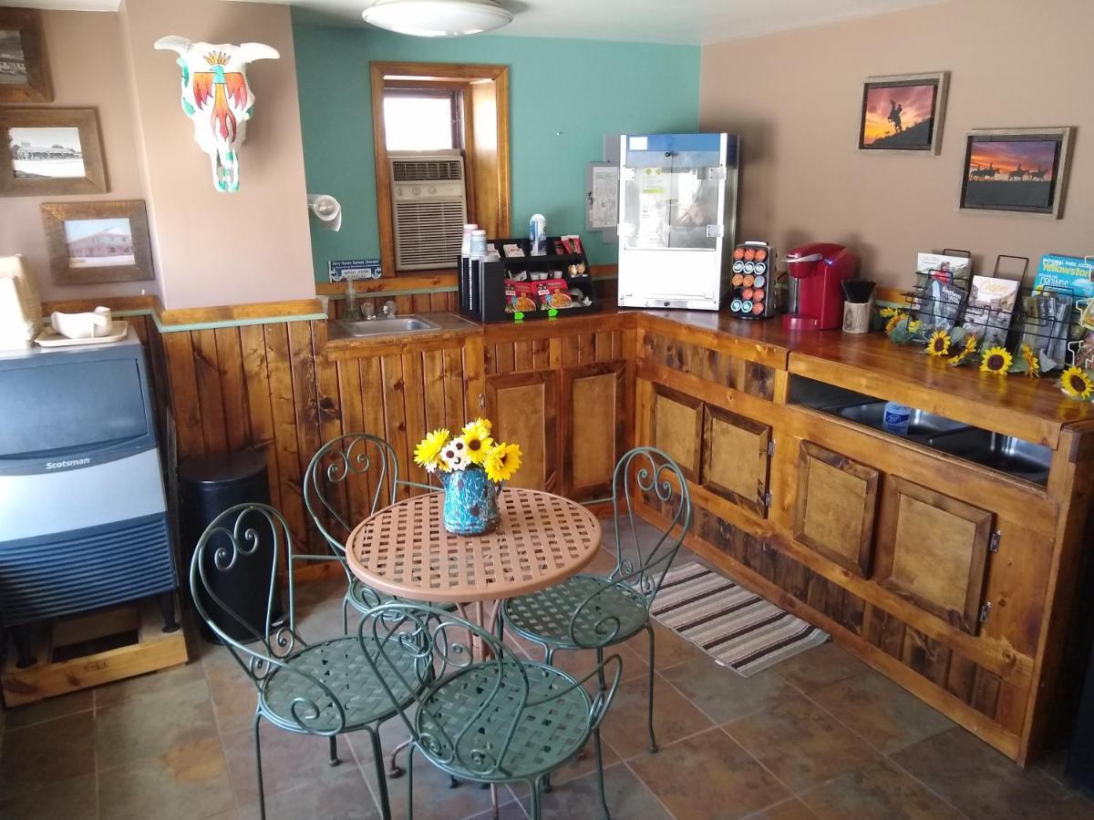Townhouse Motel Lusk 외부 사진